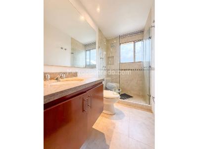 Casa de 4 alcobas en venta en Conjunto Encenillos De Sindamanoy, Chía, 287 m² · foto 12 de 20