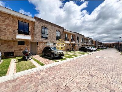 Casa de 3 alcobas en venta en Vereda Cerca De Piedra Frontera, Chía, 128 m² · foto 3 de 20