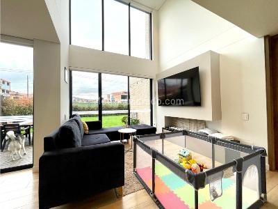 Casa de 4 alcobas en venta en Chia, Chía, 370 m² · foto 8 de 20