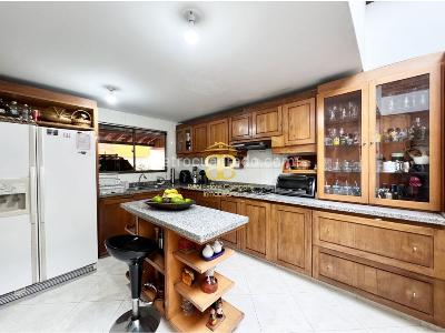 Casa de 5 alcobas en venta en Chia, Chía, 260 m² · foto 5 de 20