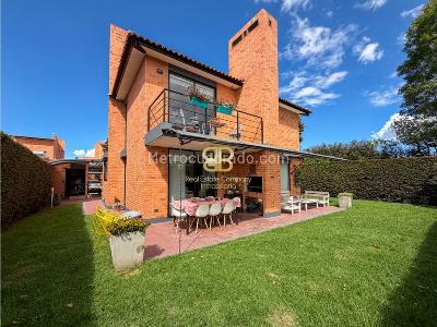 Casa de 4 alcobas en venta en Bojaca, Chía, 330 m² · foto 9 de 20