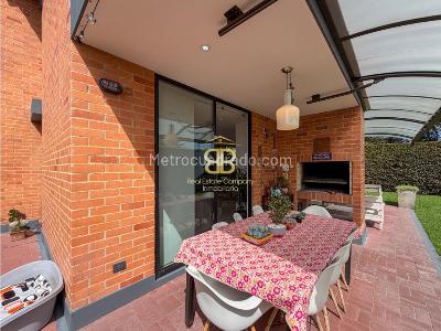 Casa de 4 alcobas en venta en Bojaca, Chía, 330 m² · foto 19 de 20