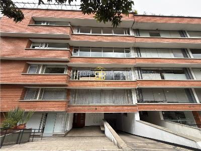 Apartamento de 2 alcobas en venta en Chico, Bogotá, 138 m² · foto 3 de 20