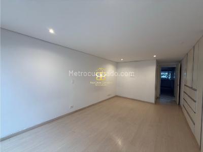 Apartamento de 2 alcobas en venta en Chico, Bogotá, 138 m² · foto 13 de 20