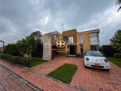 Casa en venta en Cajica, Cajicá · foto 2 de 20