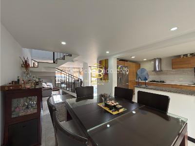 Casa de 4 alcobas en venta en Santa Rita, Chía, 230 m² · foto 14 de 20