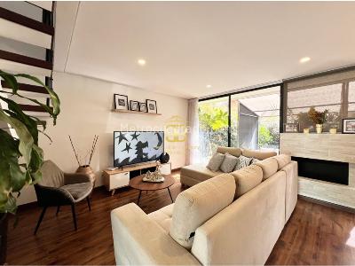 Casa de 3 alcobas en venta en Pinares Cerca De Piedra, Chía, 128 m² · foto 1 de 20