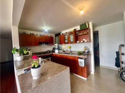 Apartamento de 3 alcobas en venta en Colina Campestre, Bogotá, 129 m² · foto 10 de 20