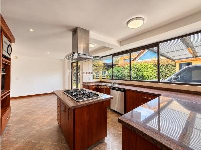 Casa de 4 alcobas en venta en Vereda Fagua, Chía, 298 m² · foto 8 de 20