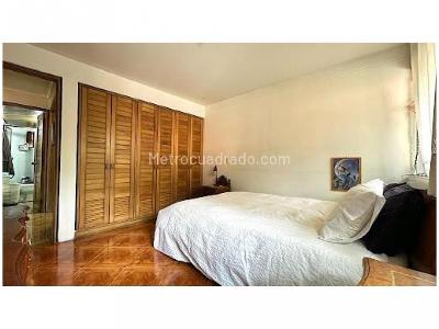 Apartamento de 3 alcobas en venta en Patio Bonito, Medellín, 242 m² · foto 2 de 20