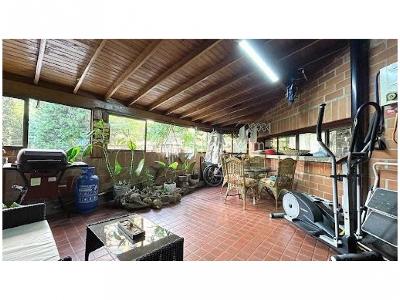 Apartamento de 3 alcobas en venta en Patio Bonito, Medellín, 242 m² · foto 4 de 20