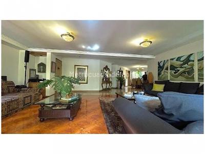 Apartamento de 3 alcobas en venta en Patio Bonito, Medellín, 242 m² · foto 5 de 20