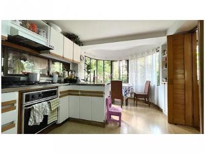 Apartamento de 3 alcobas en venta en Patio Bonito, Medellín, 242 m² · foto 7 de 20