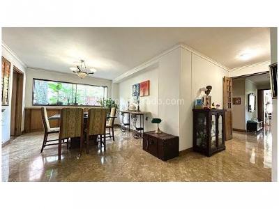 Apartamento de 3 alcobas en venta en Patio Bonito, Medellín, 242 m² · foto 8 de 20