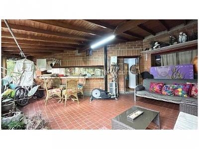 Apartamento de 3 alcobas en venta en Patio Bonito, Medellín, 242 m² · foto 9 de 20