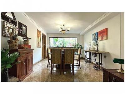 Apartamento de 3 alcobas en venta en Patio Bonito, Medellín, 242 m² · foto 10 de 20
