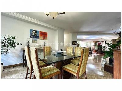 Apartamento de 3 alcobas en venta en Patio Bonito, Medellín, 242 m² · foto 11 de 20