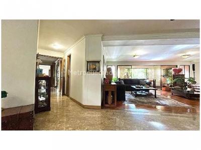 Apartamento de 3 alcobas en venta en Patio Bonito, Medellín, 242 m² · foto 12 de 20