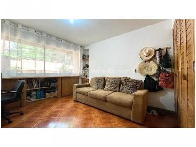 Apartamento de 3 alcobas en venta en Patio Bonito, Medellín, 242 m² · foto 17 de 20