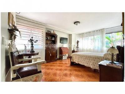 Apartamento de 3 alcobas en venta en Patio Bonito, Medellín, 242 m² · foto 18 de 20