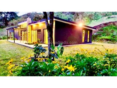 Casa de 3 alcobas en venta en Sajonia, Rionegro, 235 m² · foto 4 de 20