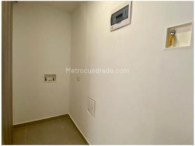 Apartaestudio en venta en El Poblado, Medellín, 56 m² · foto 8 de 13