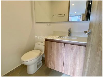 Apartaestudio en venta en El Poblado, Medellín, 56 m² · foto 10 de 13