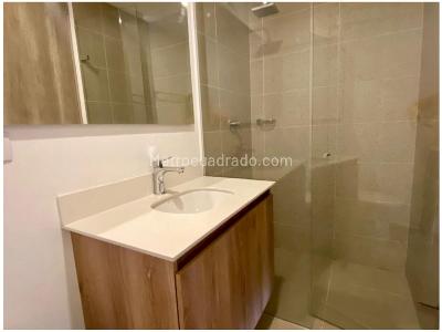 Apartaestudio en venta en El Poblado, Medellín, 56 m² · foto 13 de 13
