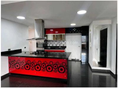 Apartamento de 3 alcobas en venta en El Poblado, Medellín, 118 m² · foto 4 de 20