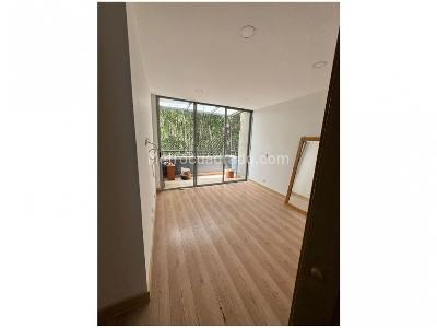 Apartamento de 3 alcobas en venta en El Poblado, Medellín, 82 m² · foto 5 de 20