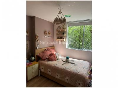Apartamento de 3 alcobas en venta en El Poblado, Medellín, 82 m² · foto 14 de 20
