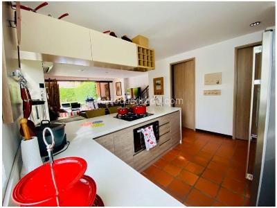 Casa de 4 alcobas en venta en Santa Fe De Antioquia, Medellín, 321 m² · foto 3 de 16