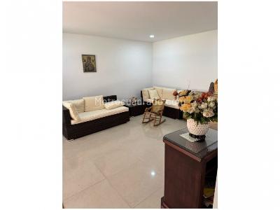 Casa de 4 alcobas en venta en Benedictinos, Envigado, 390 m² · foto 15 de 20