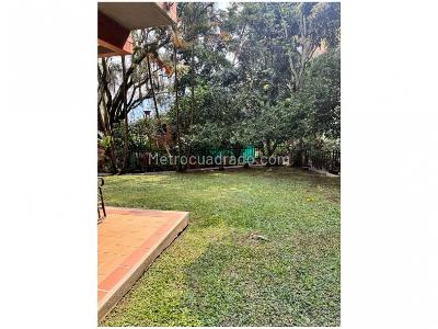 Casa de 4 alcobas en venta en Benedictinos, Envigado, 390 m² · foto 19 de 20