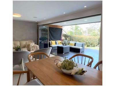 Casa de 3 alcobas en venta en Loma Del Chocho, Envigado, 246 m² · foto 8 de 17