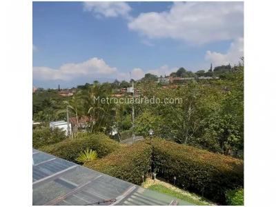 Casa de 3 alcobas en venta en Loma Del Chocho, Envigado, 246 m² · foto 16 de 17