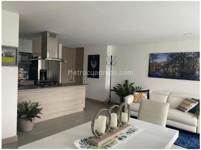 Apartamento en venta en Loma Del Chocho, Envigado · foto 4 de 19