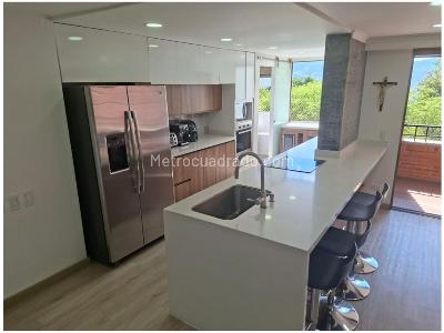 Apartamento en venta en El Poblado, Medellín · foto 11 de 20
