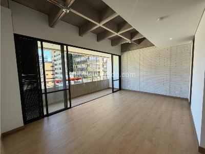 Apartamento de 1 alcoba en venta en El Poblado, Medellín, 47 m² · foto 2 de 5