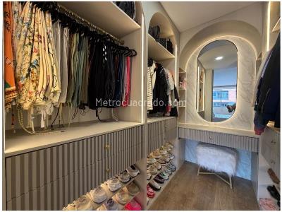 Apartamento de 3 alcobas en venta en El Poblado, Medellín, 95 m² · foto 13 de 15