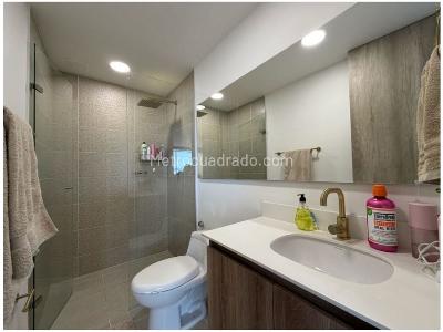 Apartamento de 3 alcobas en venta en El Poblado, Medellín, 95 m² · foto 15 de 15