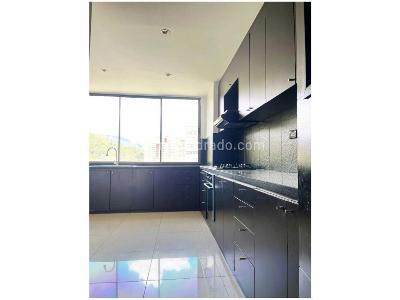 Apartamento de 3 alcobas en venta en El Poblado, Medellín, 272 m² · foto 8 de 15