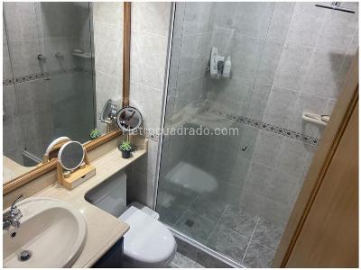 Apartamento de 3 alcobas en venta en El Poblado, Medellín, 86 m² · foto 9 de 12