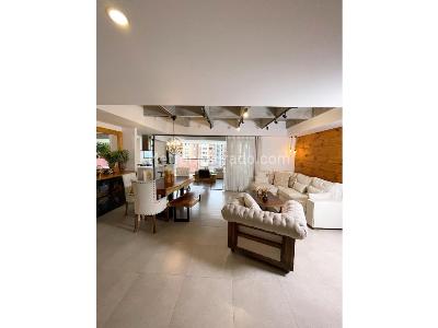 Apartamento de 3 alcobas en venta en Loma De Las Brujas, Medellín, 147 m² · foto 2 de 6