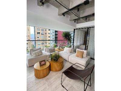 Apartamento de 3 alcobas en venta en Loma De Las Brujas, Medellín, 147 m² · foto 3 de 6