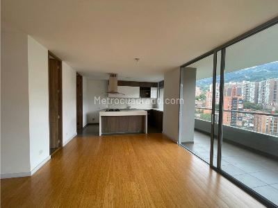 Apartamento de 3 alcobas en venta en Cumbres, Envigado, 140 m² · foto 2 de 10