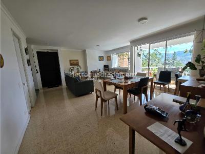 Apartamento de 3 alcobas en venta en El Poblado, Medellín, 124 m² · foto 2 de 10