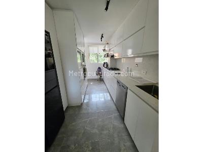 Apartamento de 3 alcobas en venta en El Poblado, Medellín, 124 m² · foto 3 de 10