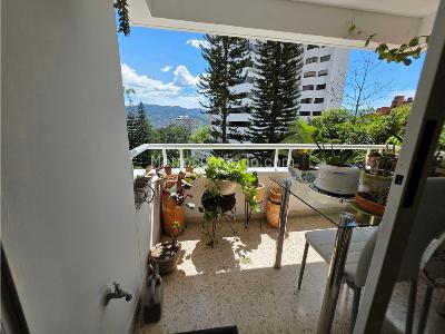 Apartamento de 3 alcobas en venta en El Poblado, Medellín, 124 m² · foto 4 de 10