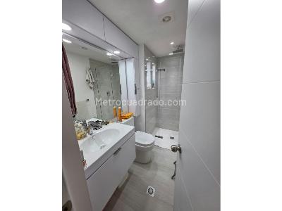 Apartamento de 3 alcobas en venta en El Poblado, Medellín, 124 m² · foto 10 de 10